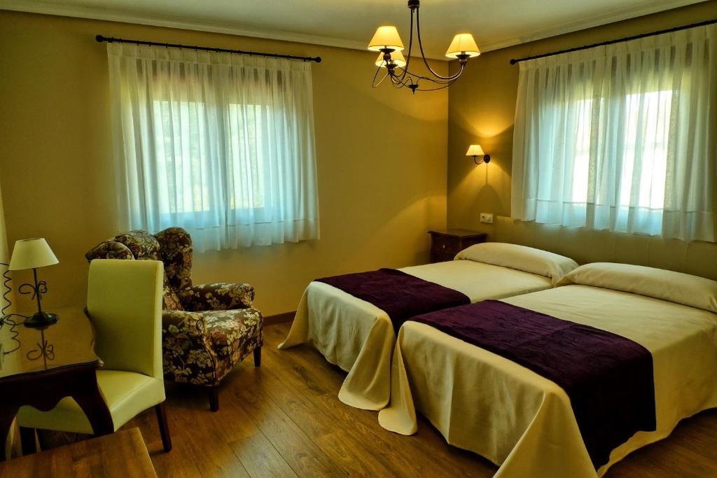Posada Valle Del Oso Lerones Room photo